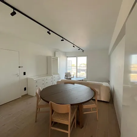 Luxurious With Feet In The Sea & * Ostende