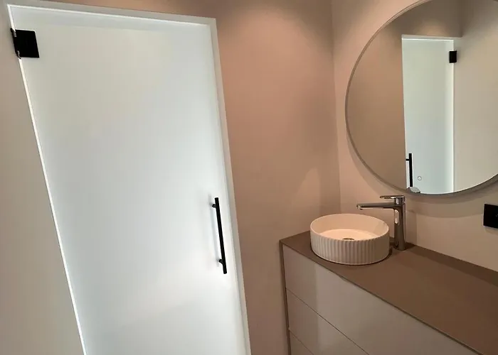 Luxurious With Feet In The Sea & * Ostende